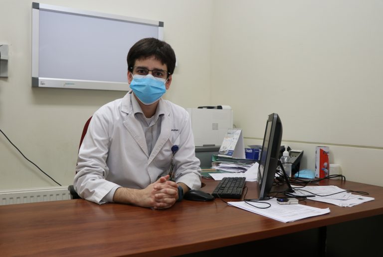Osorno cuenta con uno de los pocos genetistas clínicos del país
